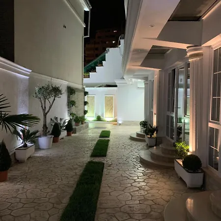 Bed & Breakfast Tredi 18 Tirana